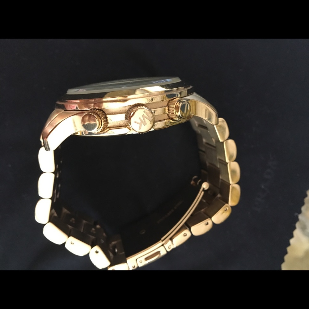 Watch - Picture 4 of 4